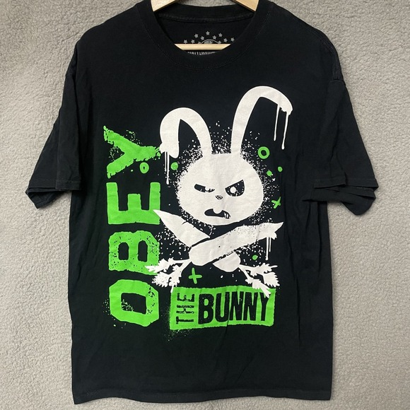 Universal Studios Other - Secret Life of Pets Shirt Mens Large Black Obey the Bunny Graphic Movie Snowball